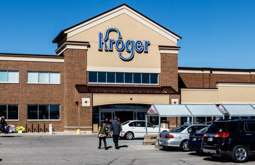 Kroger Store Frontview